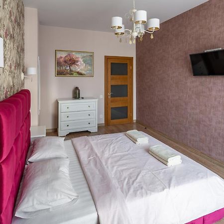 Romari Гнатюка 3 Apartment Lviv Ngoại thất bức ảnh