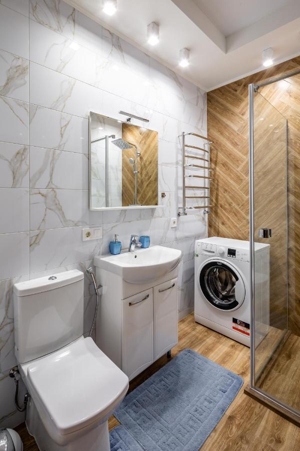 Romari Гнатюка 3 Apartment Lviv Ngoại thất bức ảnh